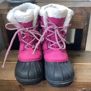 Like new size 13 pink girl Cat & Jack snow boots with Thermolite lining